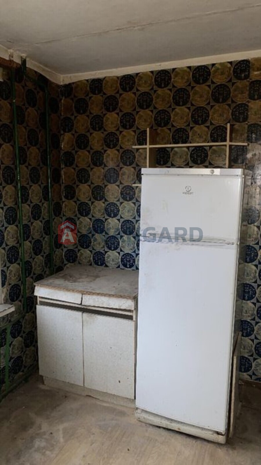 3 ��. ��������, 70/-/8 ��. �., 5/9 ������ ���� 2