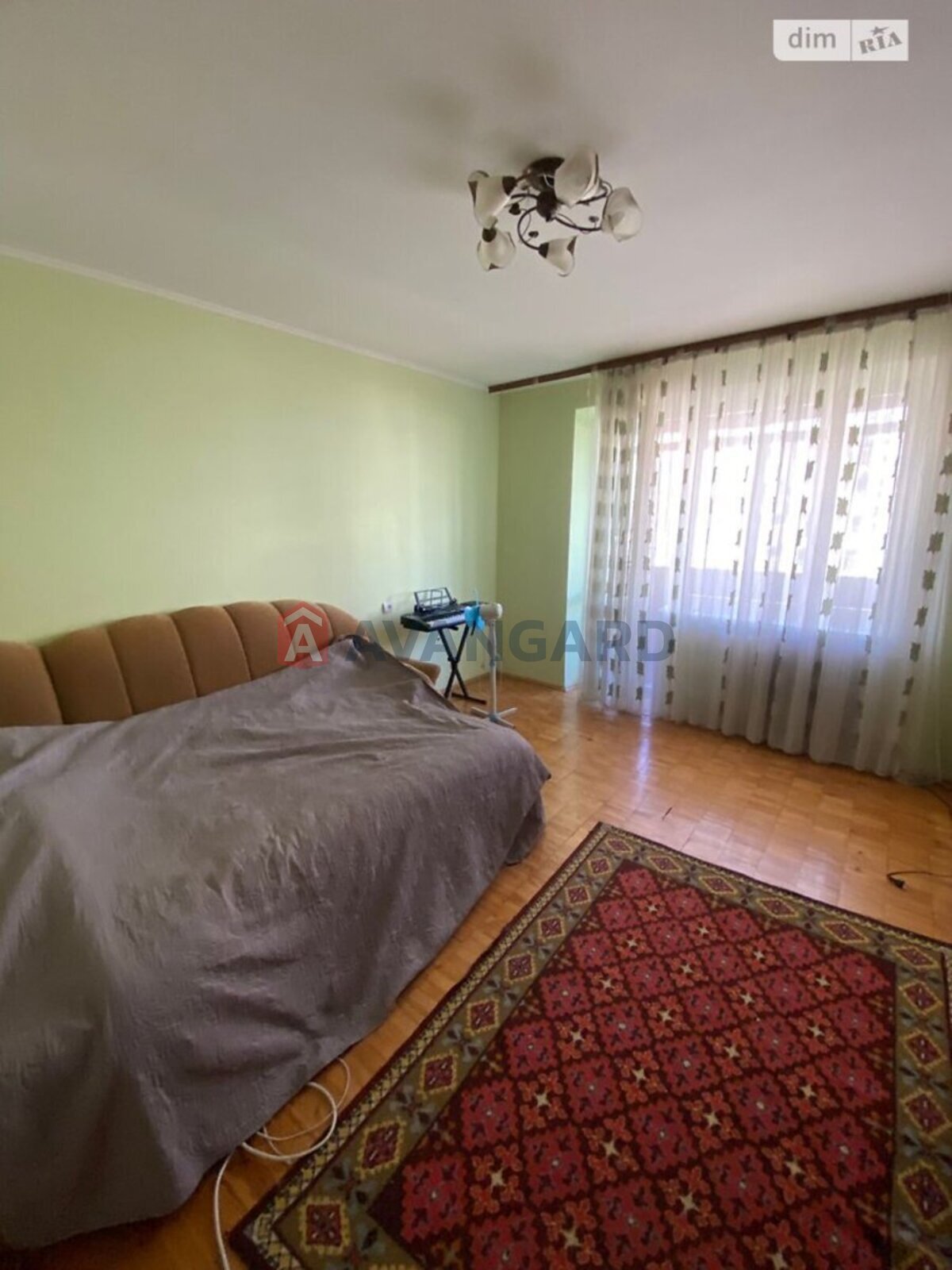 3 ��. ��������, 61/36/9 ��. �., 5/9 ������ ���� 10