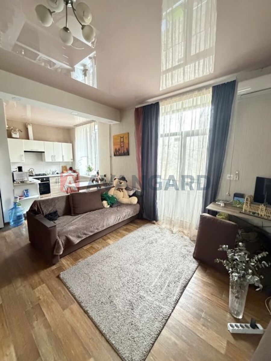 2 ��. ��������, 45/-/7 ��. �., 2/4 ������ ���� 4