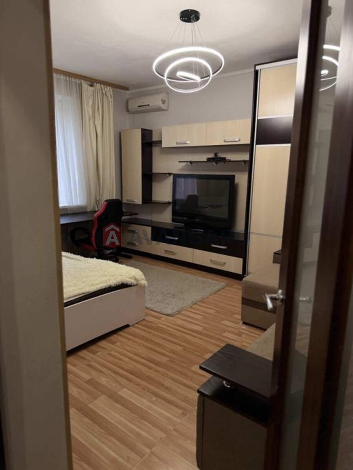 1 . , 34/-/9 . ., 3/4   8