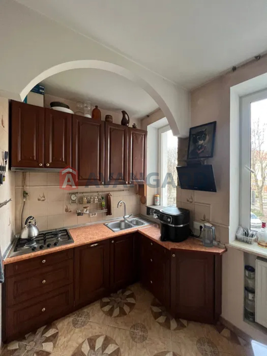 1 ����. ��������, 60/-/9 ��. �., 2/4 ���� ���� 1