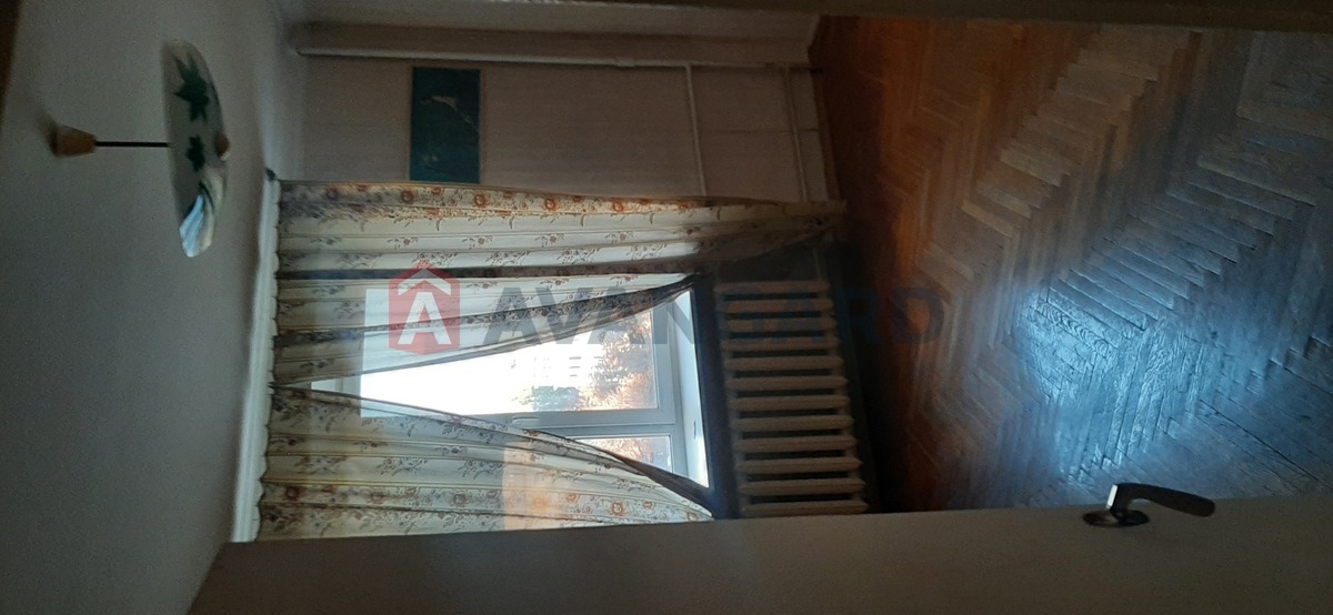 3 ��. ��������, 90/-/8 ��. �., 7/9 ������ ���� 3