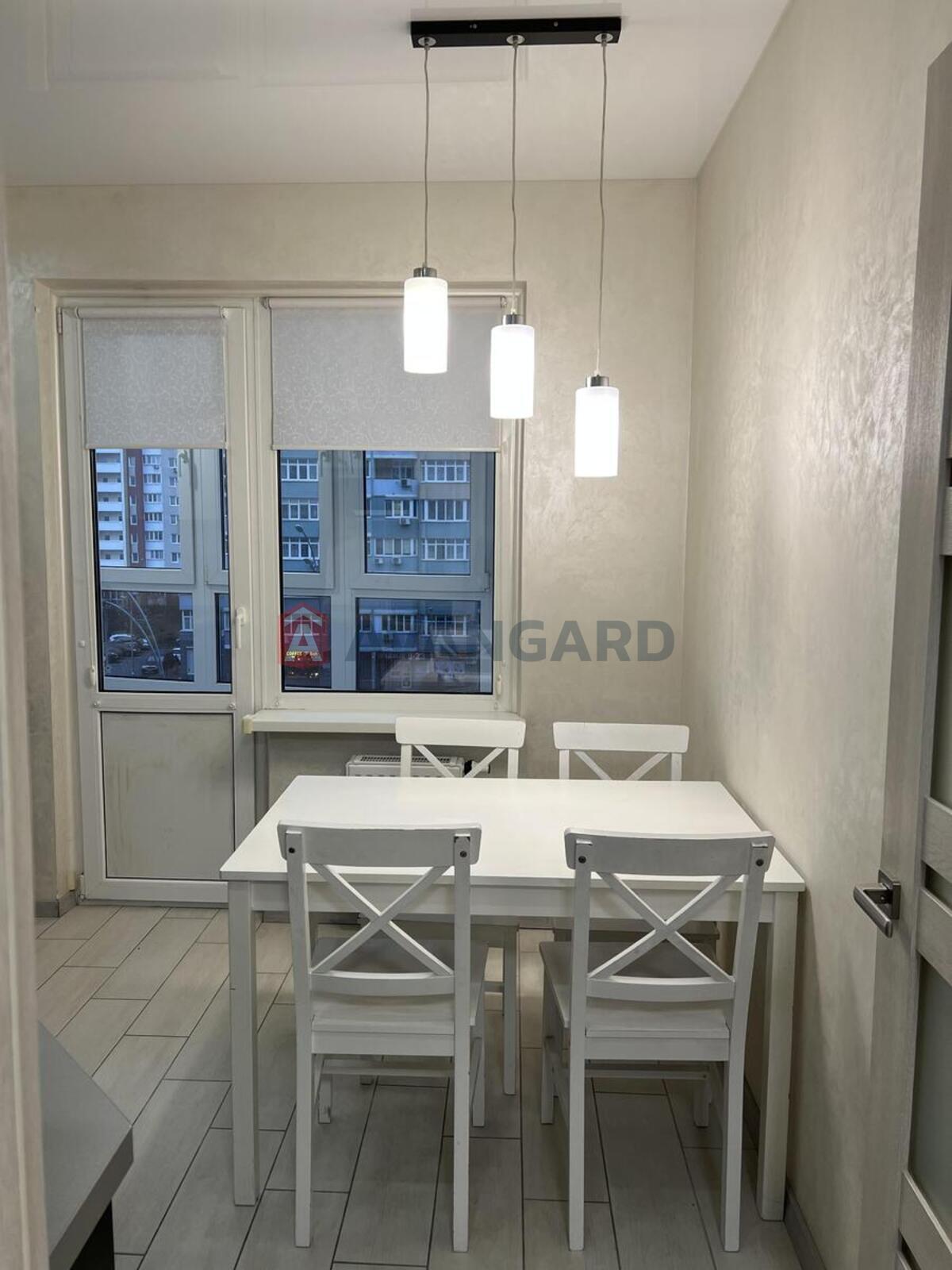 1 ����. ��������, 38/17/9 ��. �., 5/25 ���� ���� 5