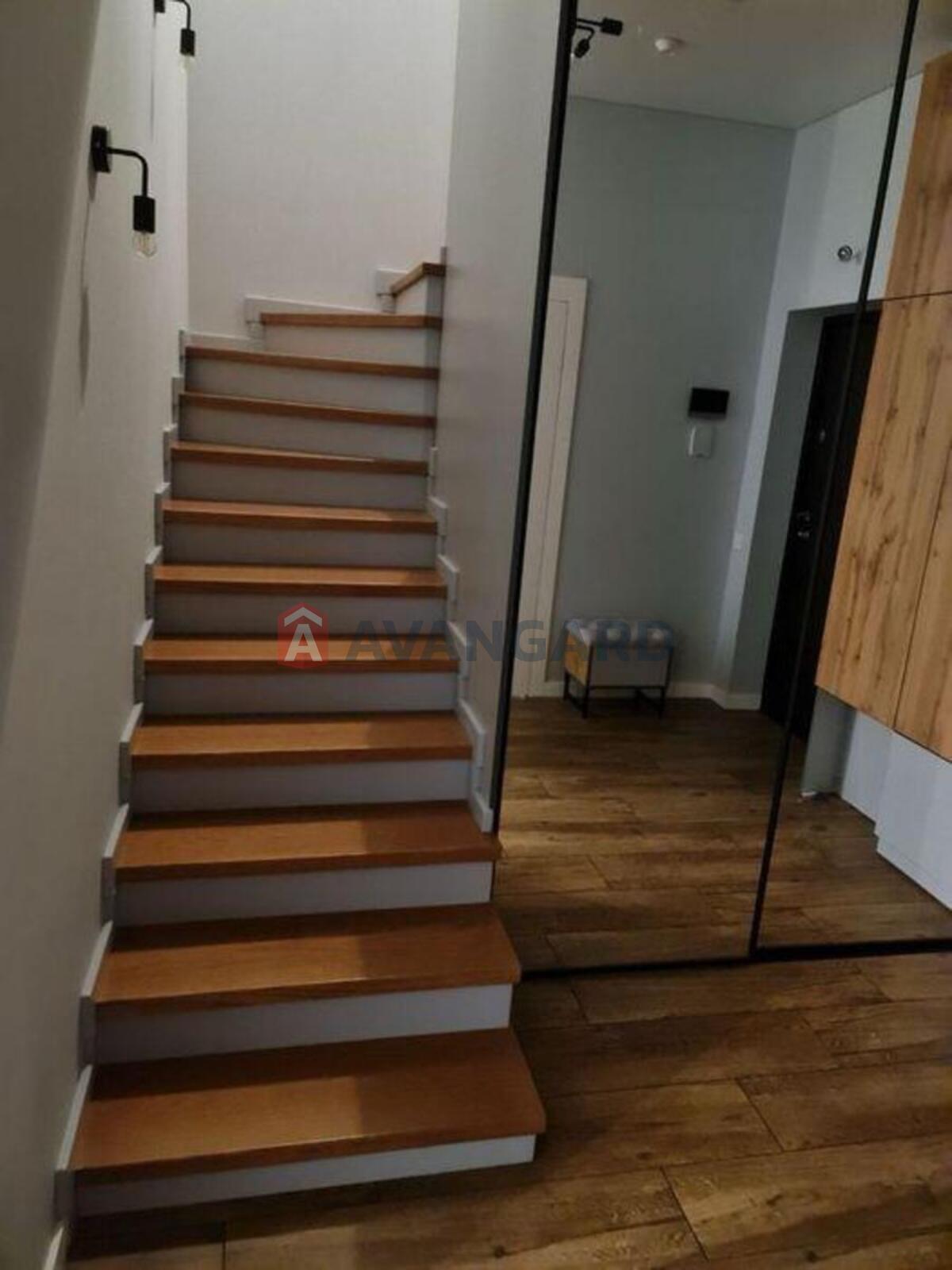 3 ��. ��������, 91/-/34 ��. �., 9/10 ������ ���� 8