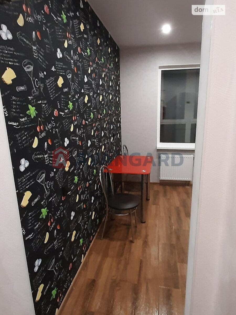 1 ��. ��������, 37/26/8 ��. �., 2/14 ������ ���� 16