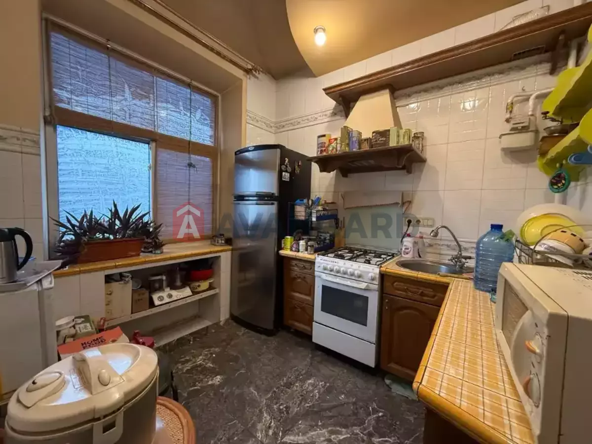 3 ��. ��������, 63/42/7 ��. �., 3/5 ������ ���� 9