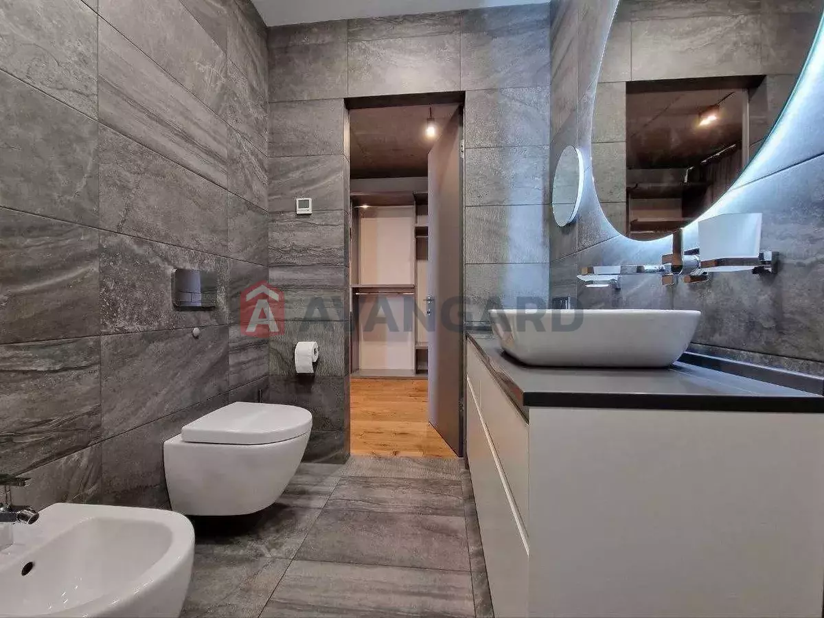 2 ��. ��������, 90/-/15 ��. �., 17/17 ������ ���� 11