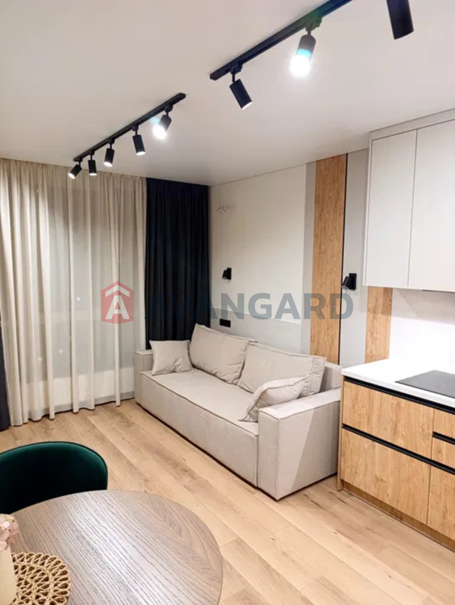 1 ��. ��������, 42/-/18 ��. �., 16/25 ������ ���� 4