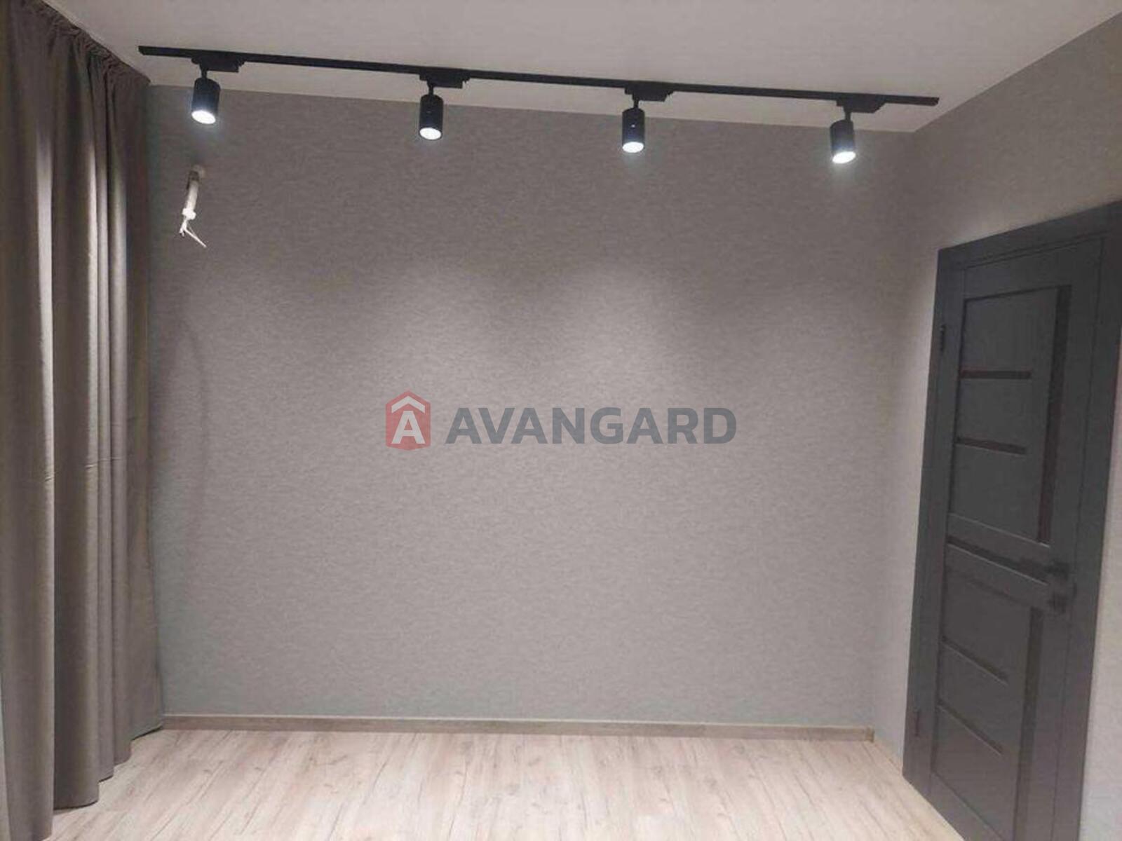 1 ��. ��������, 46/-/14 ��. �., 23/25 ������ ���� 19