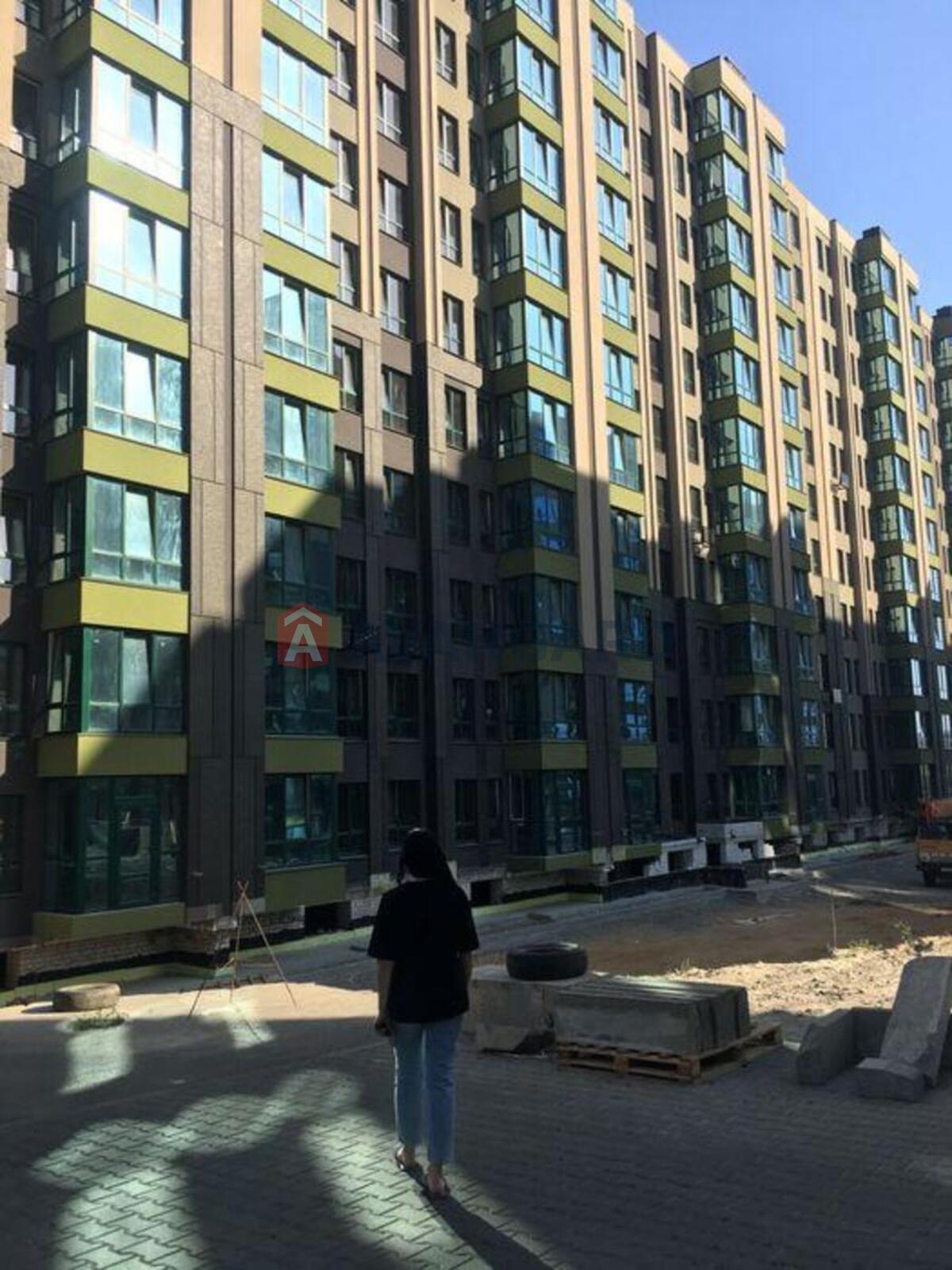 1 ��. ��������, 38/-/10 ��. �., 7/10 ������ ���� 3