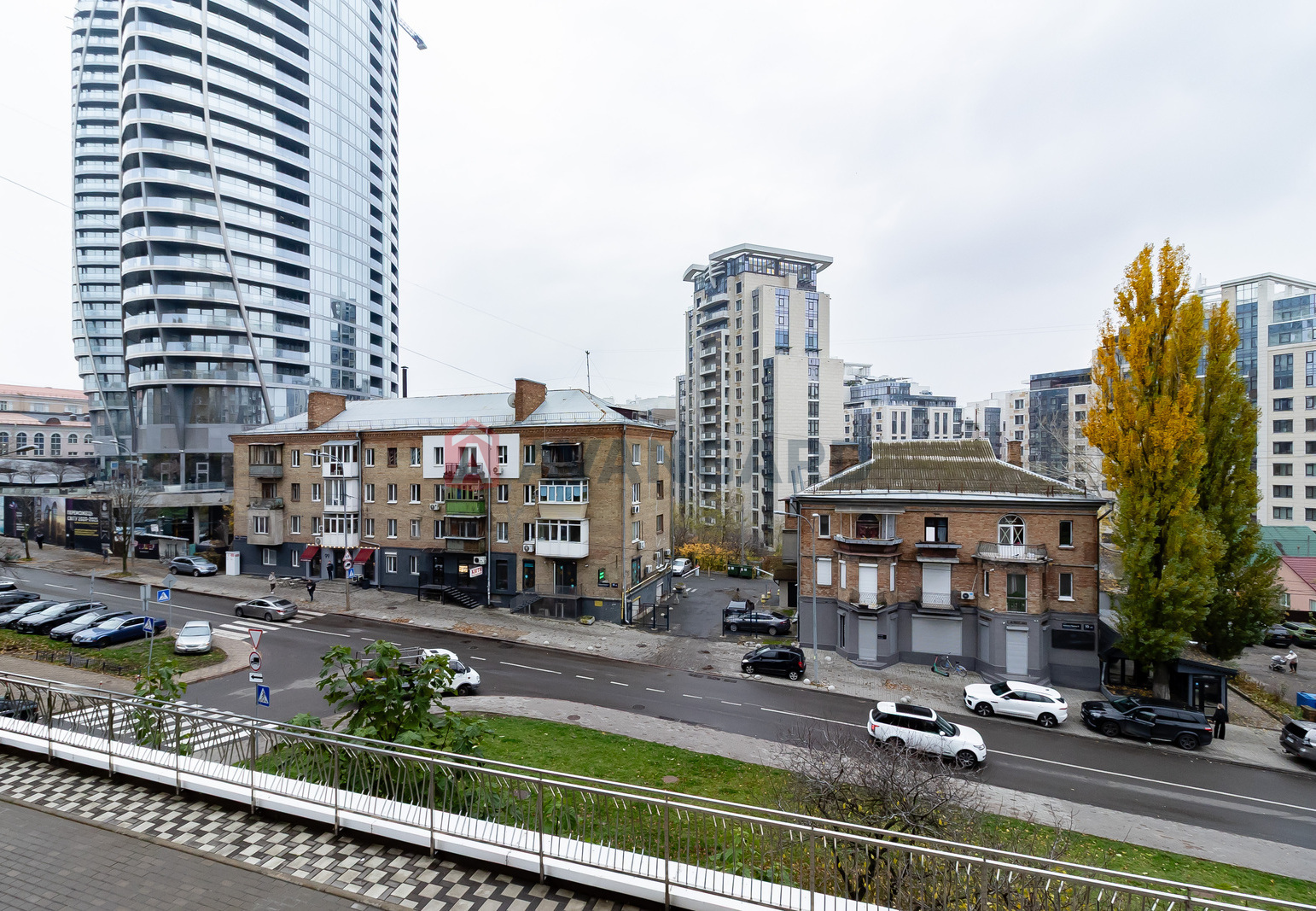 3 ��. ��������, 101/48/20 ��. �., 2/24 ������ ���� 11