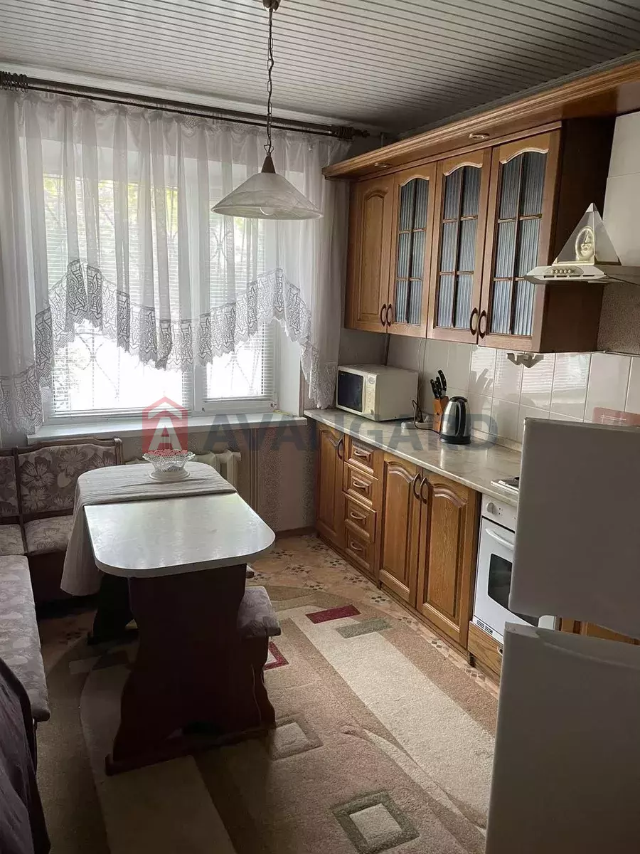 3 ��. ��������, 64/-/11 ��. �., 1/9 ������ ���� 1