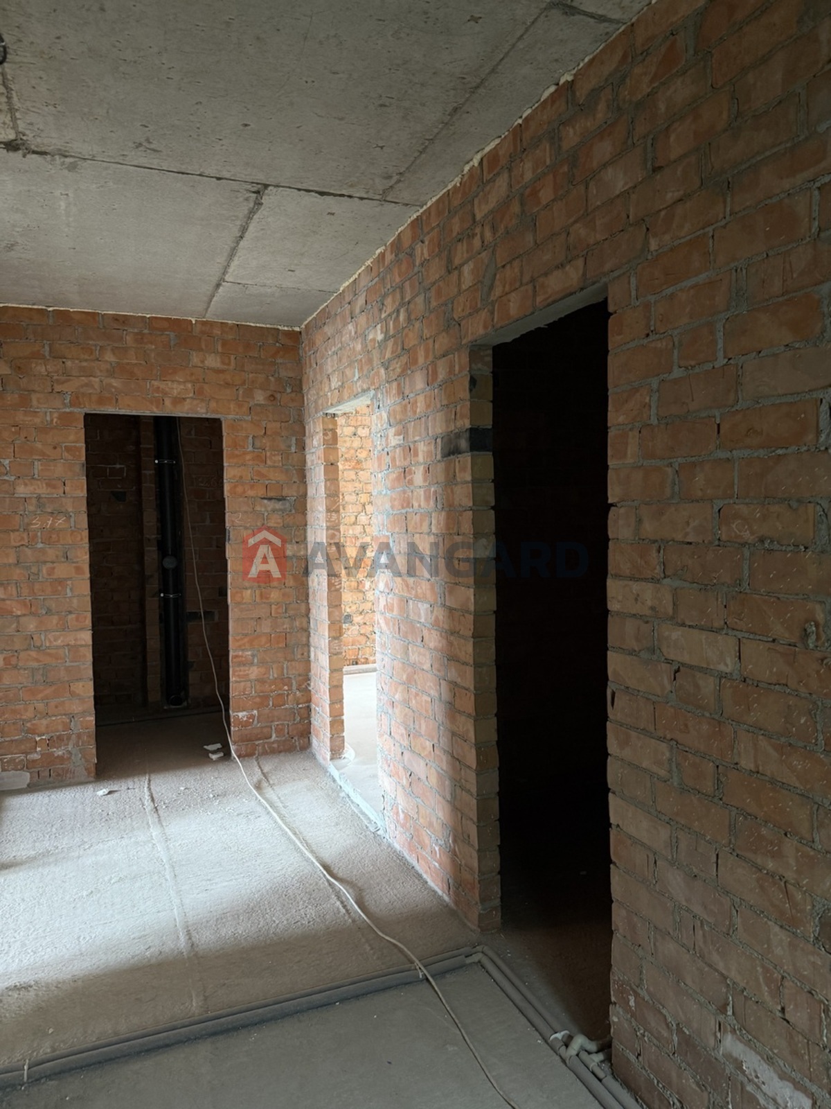 2 ��. ��������, 71/41/30 ��. �., 10/10 ������ ���� 9