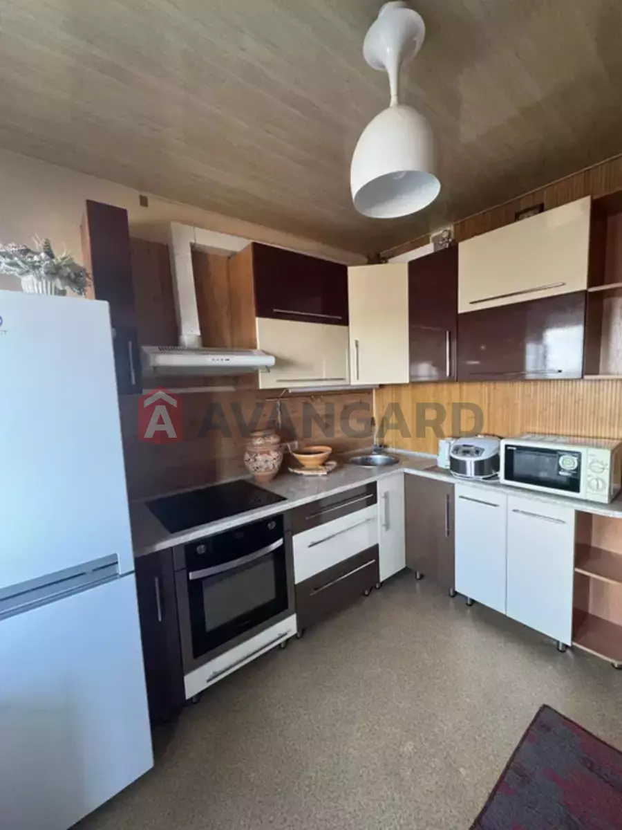 1 ��. ��������, 40/-/7 ��. �., 8/16 ������ ���� 13