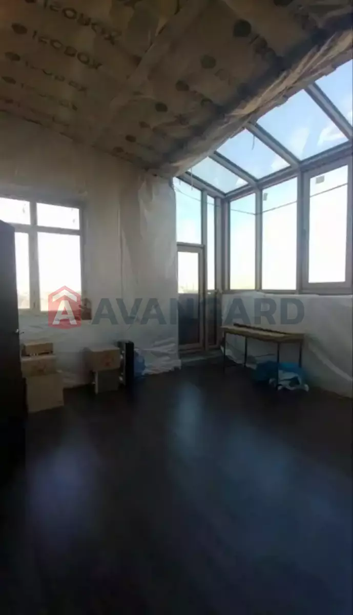 4 ��. ��������, 155/-/20 ��. �., 19/19 ������ ���� 8