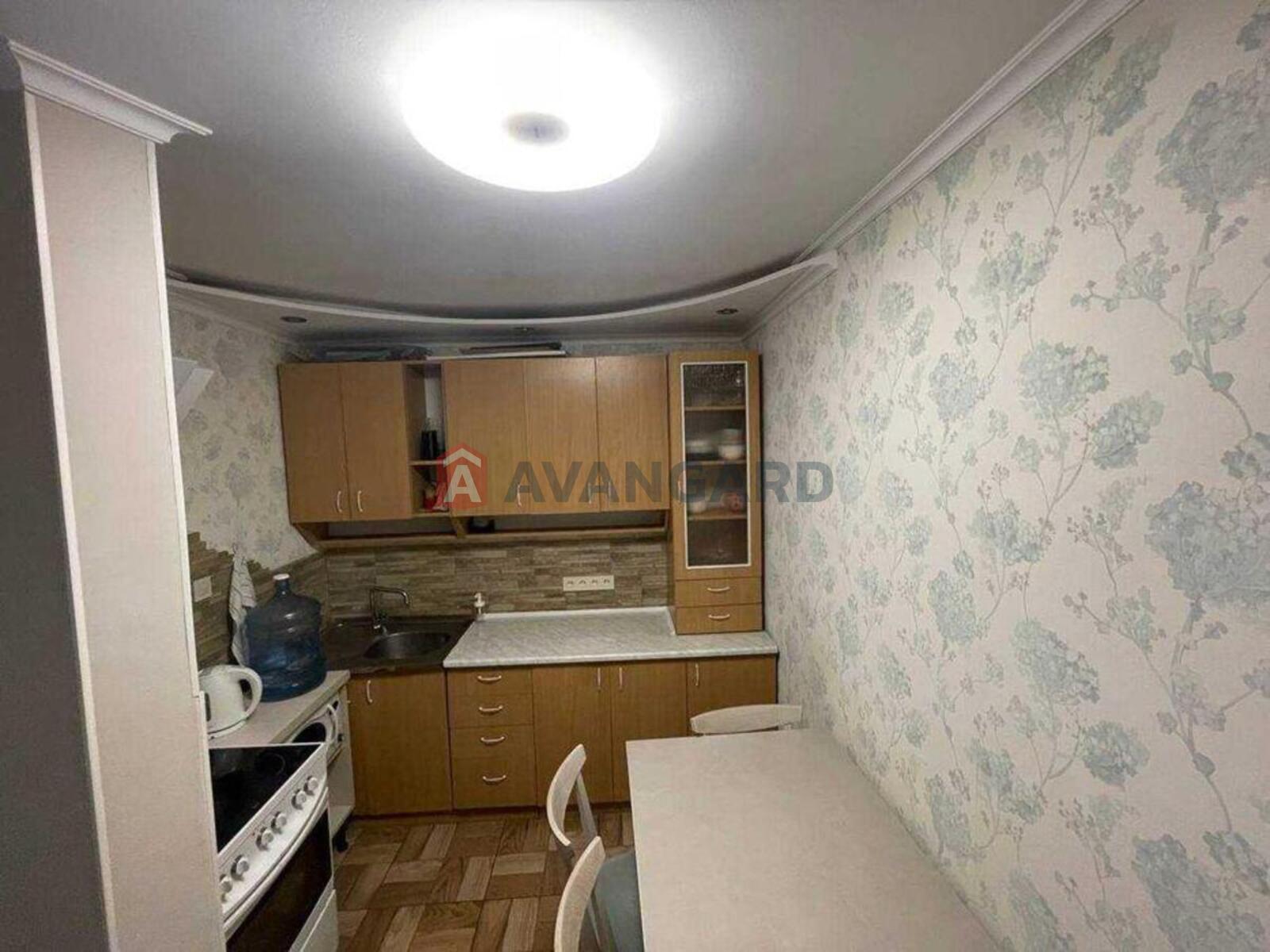 2 ��. ��������, 45/-/15 ��. �., 8/9 ������ ���� 8