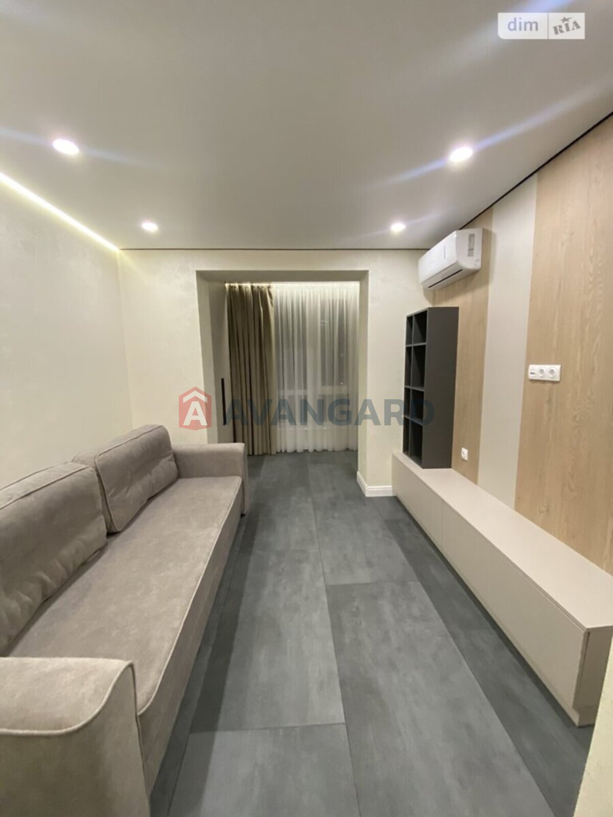 2 ����. ��������, 63/-/16 ��. �., 8/11 ���� ���� 8