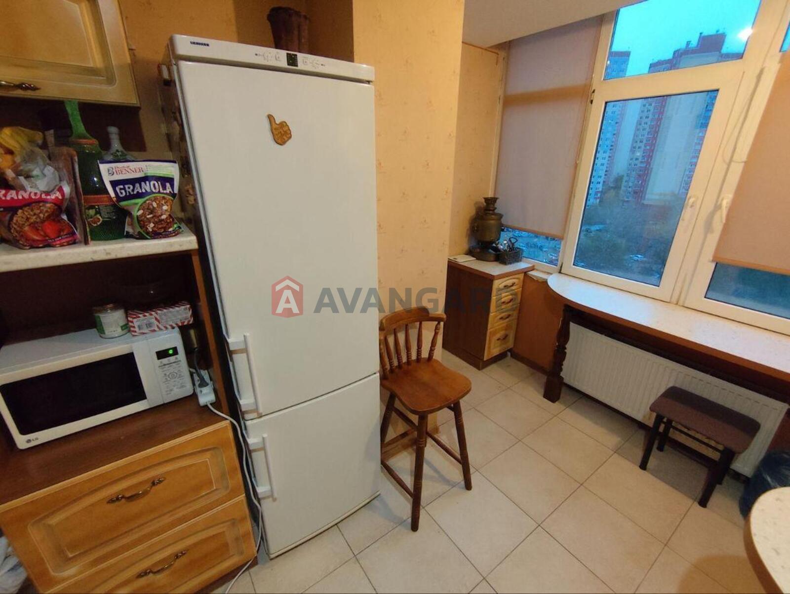 2 ��. ��������, 83/64/19 ��. �., 9/13 ������ ���� 13