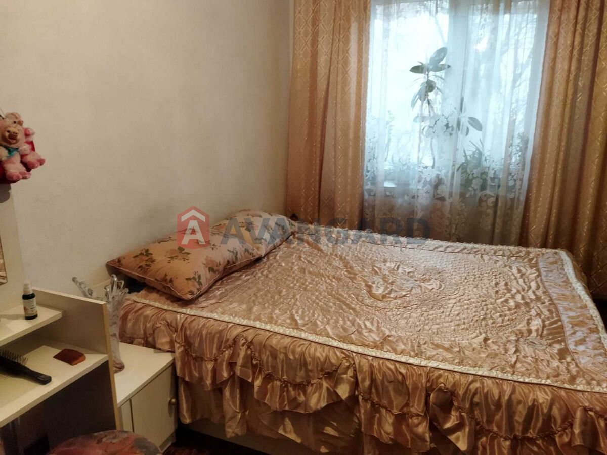 2 ����. ��������, 42/30/8 ��. �., 2/5 ���� ���� 8