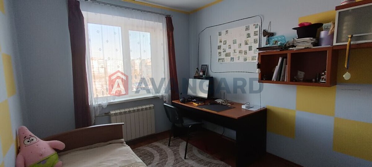 3 ����. ��������, 74/-/9 ��. �., 5/10 ���� ���� 15