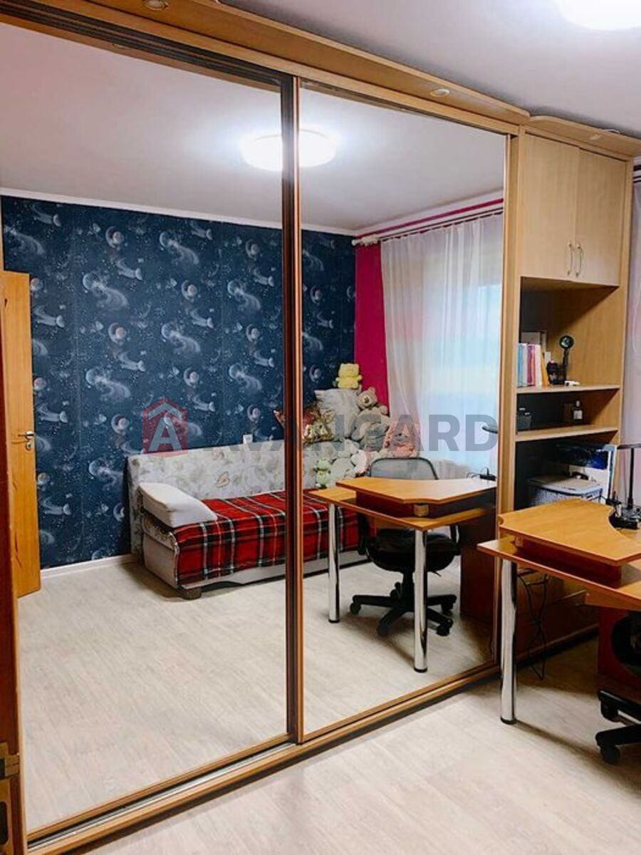 3 . , 68/-/10 . ., 2/9   17