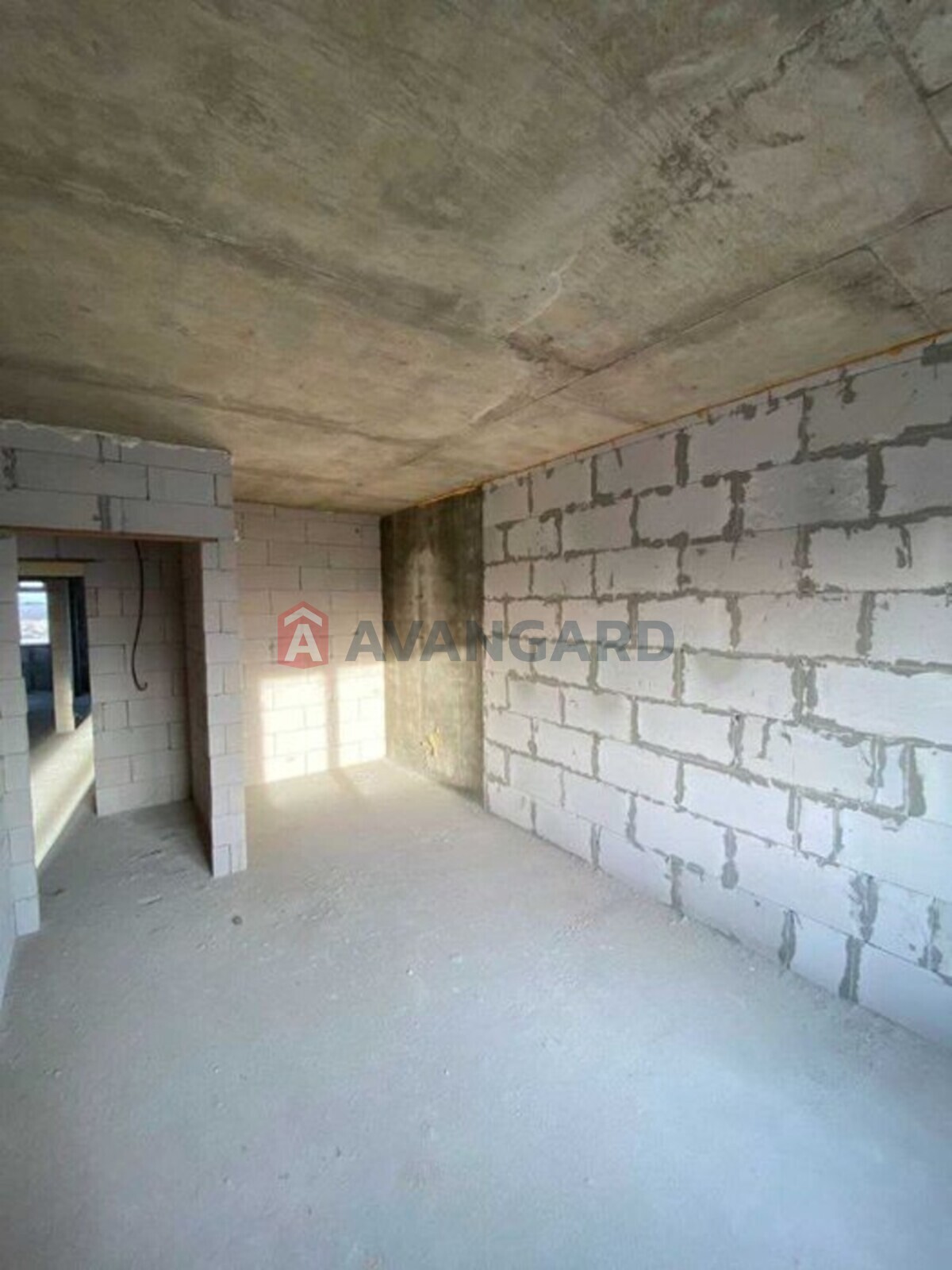 1 ��. ��������, 35/-/9 ��. �., 10/10 ������ ���� 6