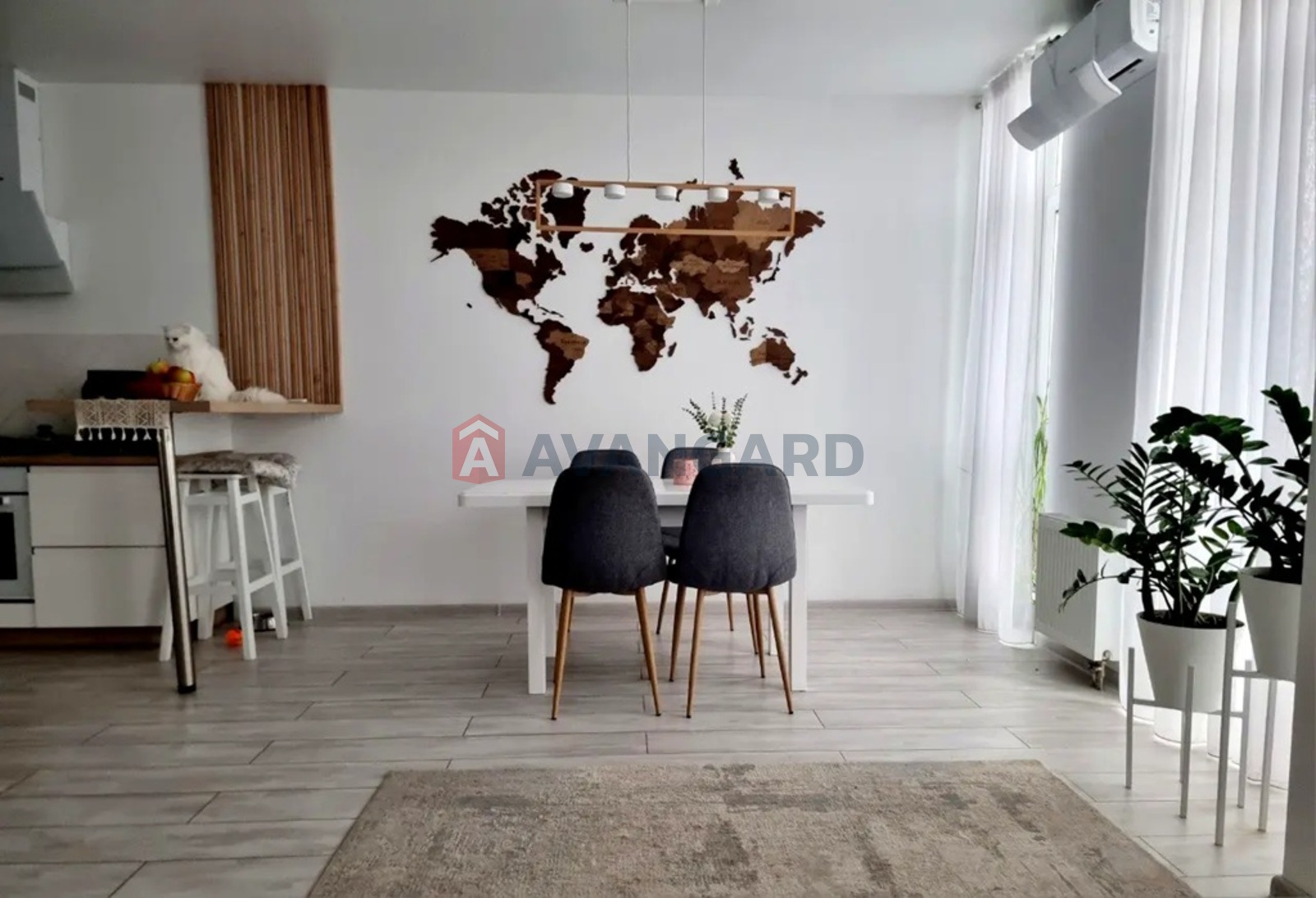 3 ����. ��������, 81/23/36 ��. �., 9/9 ���� ���� 4