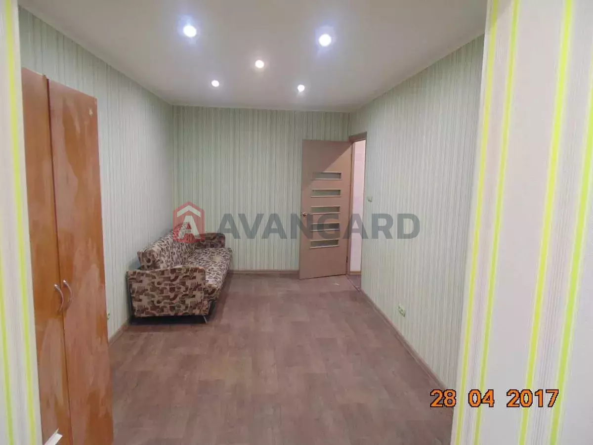 2 ����. ��������, 50/-/9 ��. �., 9/9 ���� ���� 8