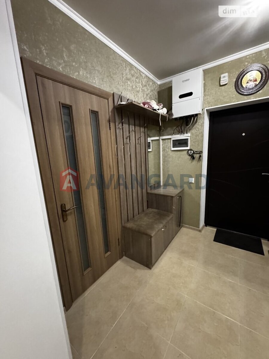 2 ��. ��������, 80/39/14 ��. �., 3/5 ������ ���� 5