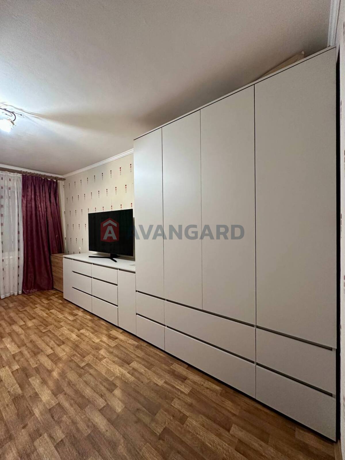 2 . , 58/-/8,5 . ., 5/9   4