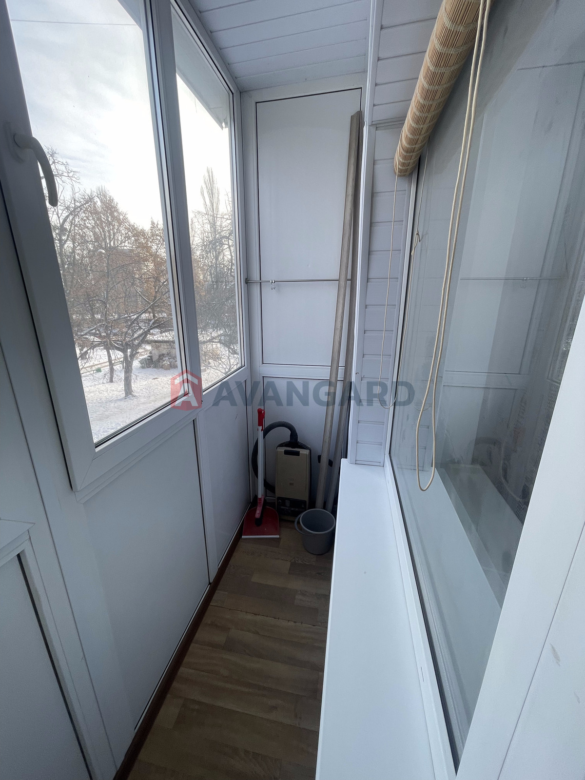 1 ��. ��������, 33/17/6 ��. �., 3/5 ������ ���� 22