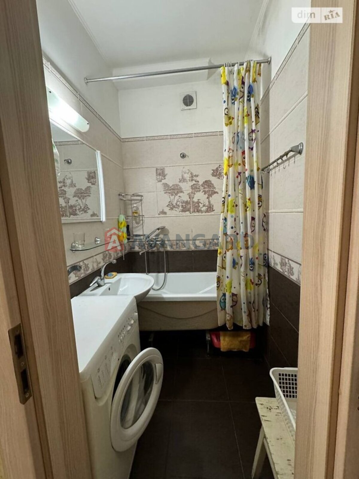 3 ����. ��������, 70/40/7 ��. �., 1/6 ���� ���� 9