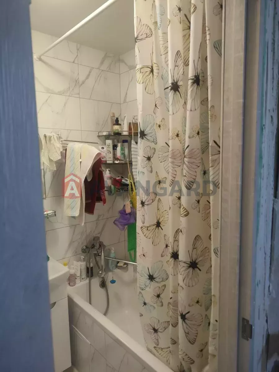 5 ����. ��������, 61/-/10 ��. �., 8/9 ���� ���� 3