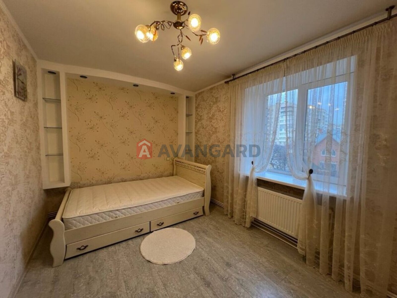 3 ��. ��������, 77/-/12 ��. �., 3/9 ������ ���� 5