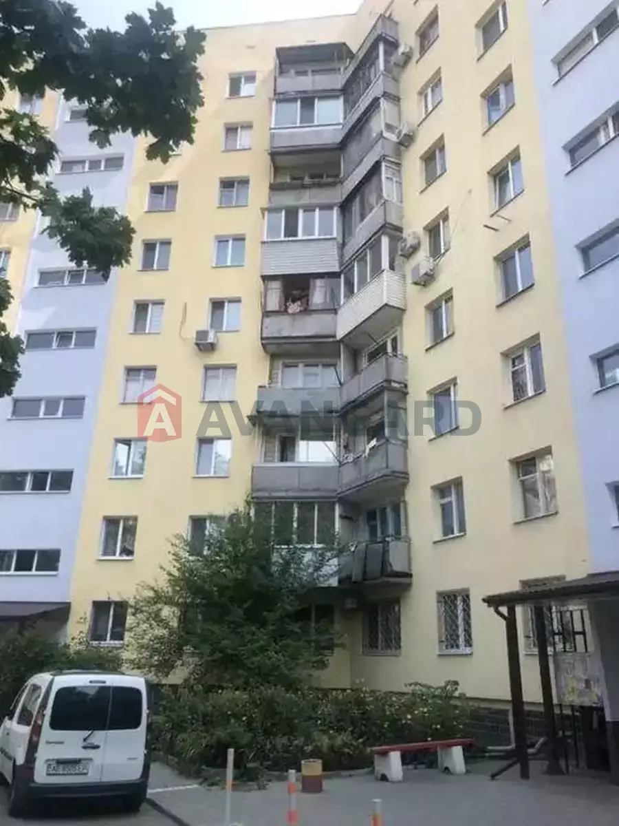 4 ��. ��������, 88/58/9 ��. �., 4/9 ������ ���� 12