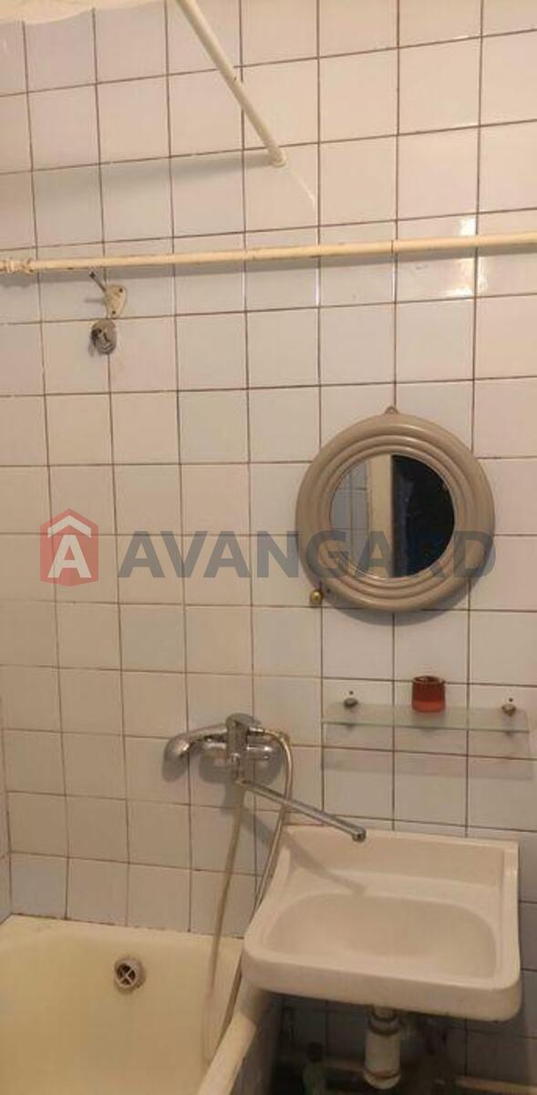 2 ��. ��������, 60/-/8 ��. �., 9/9 ������ ���� 9