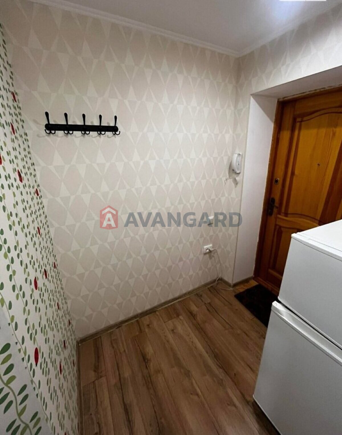 1 ��. ��������, 23/14/4 ��. �., 1/9 ������ ���� 6