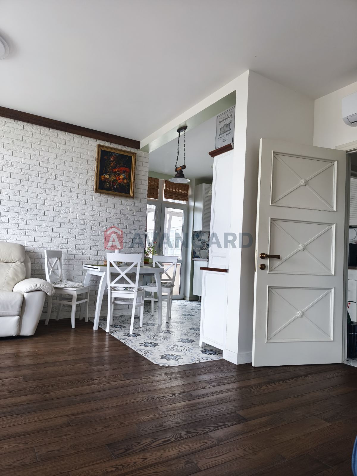 3 ��. ��������, 100/-/12 ��. �., 13/16 ������ ���� 16