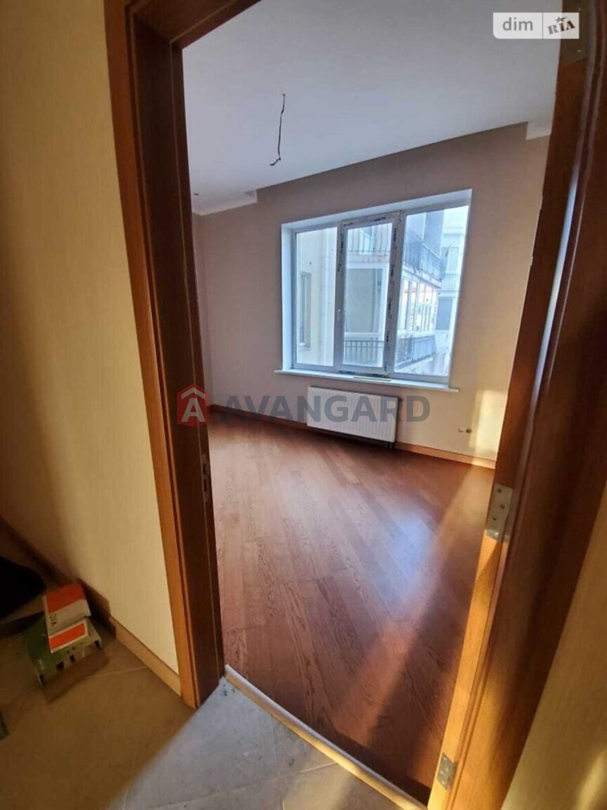 4 ����. ��������, 199/112/30 ��. �., 2/5 ���� ���� 26