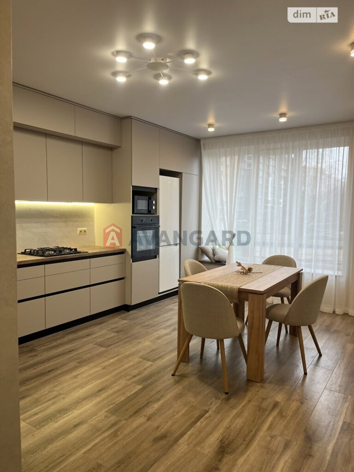 1 ��. ��������, 51/20/20 ��. �., 2/10 ������ ���� 1