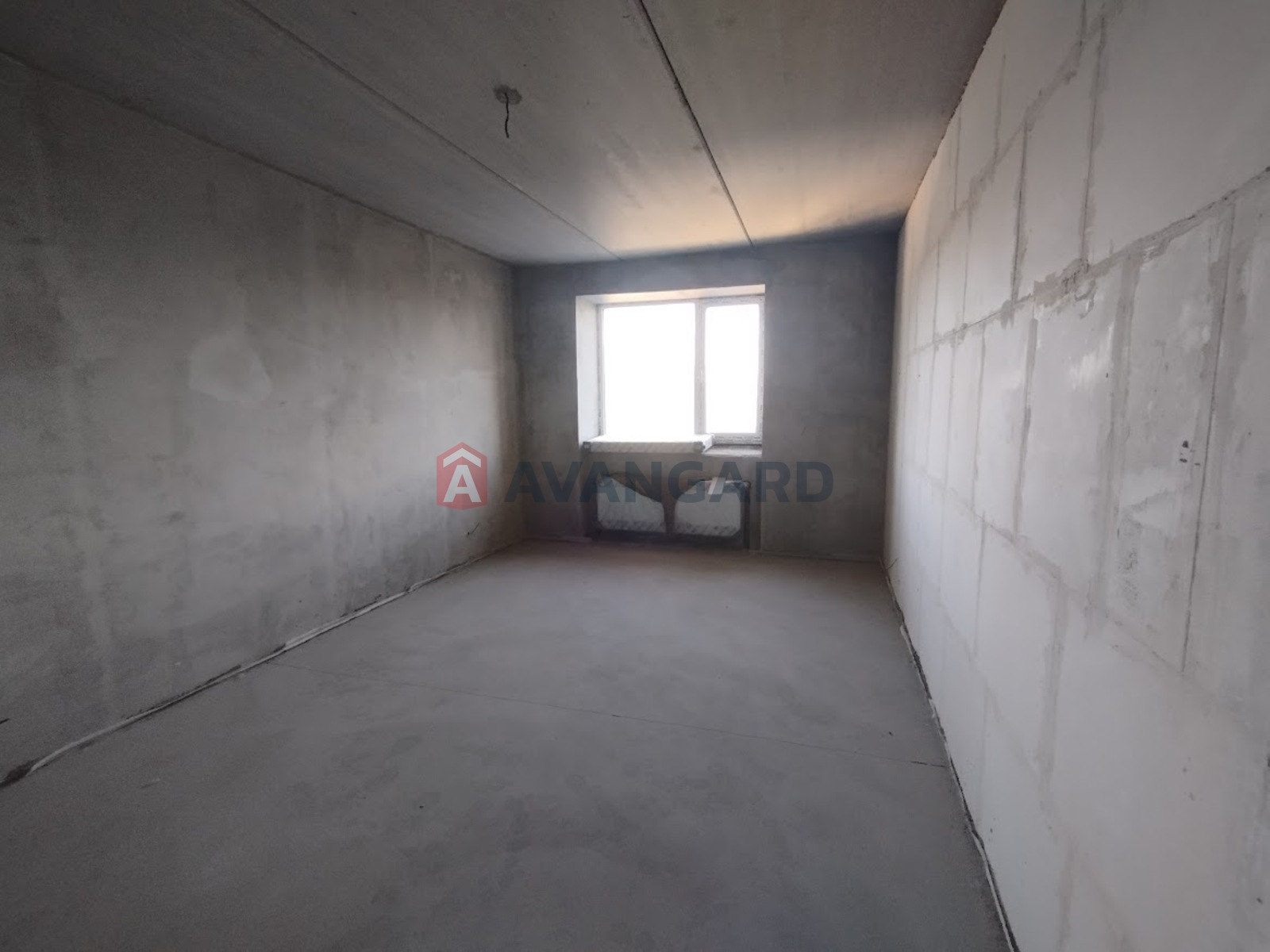 3 ��. ��������, 121/40/68 ��. �., 4/12 ������ ���� 15