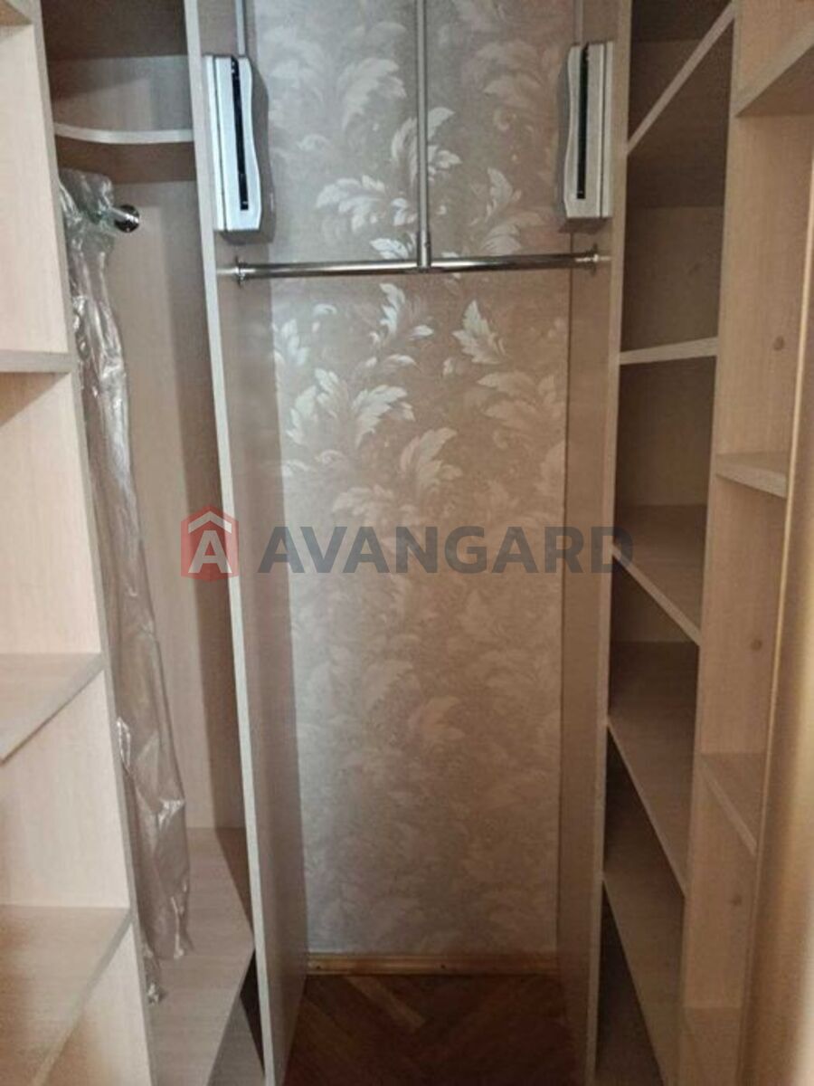 2 ��. ��������, 48/-/6 ��. �., 3/5 ������ ���� 8