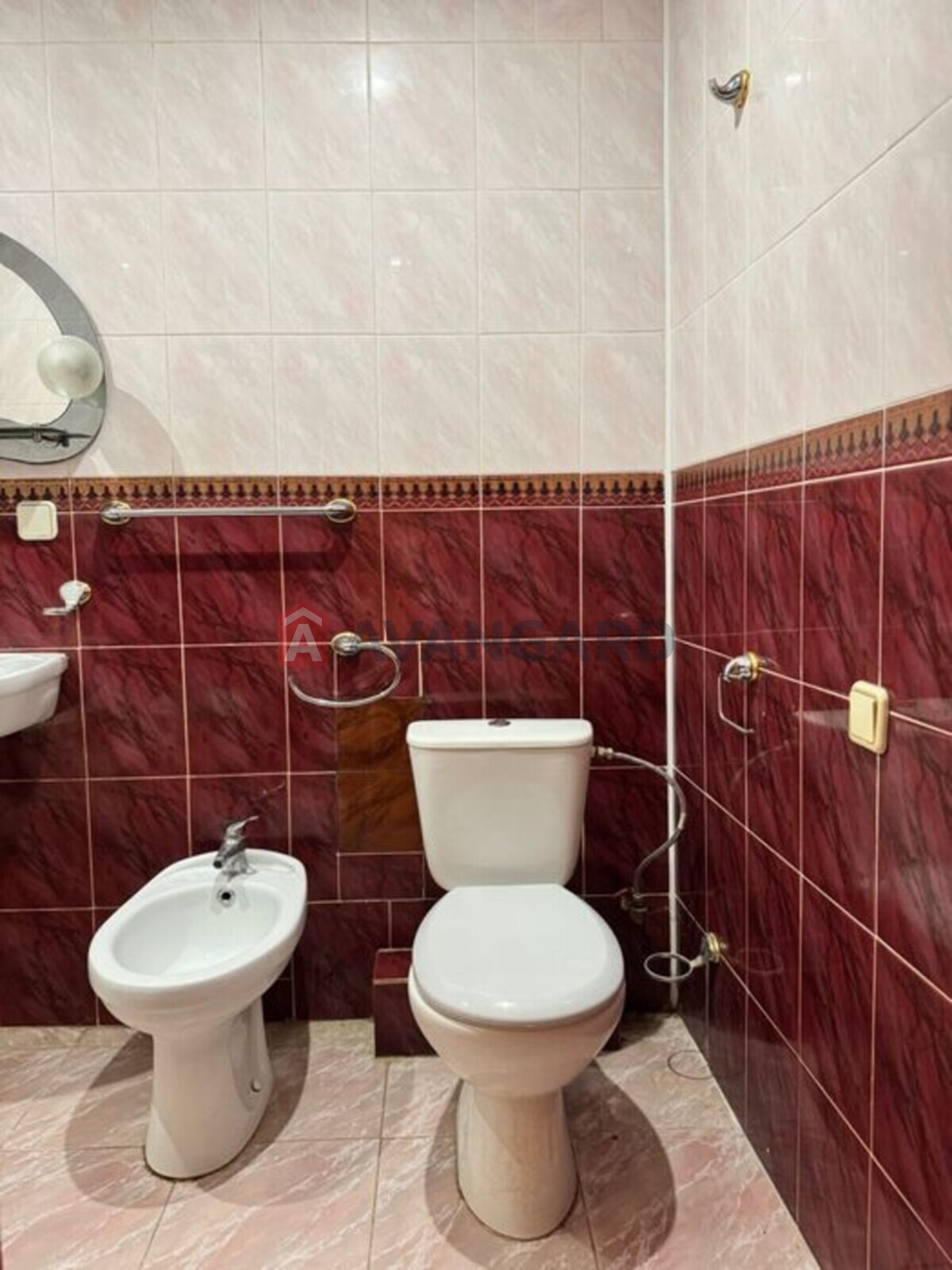 3 ��. ��������, 72/-/8 ��. �., 7/10 ������ ���� 7