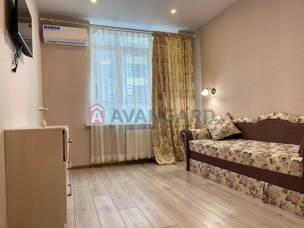 1 ��. ��������, 38/-/10 ��. �., 9/25 ������ ���� 2