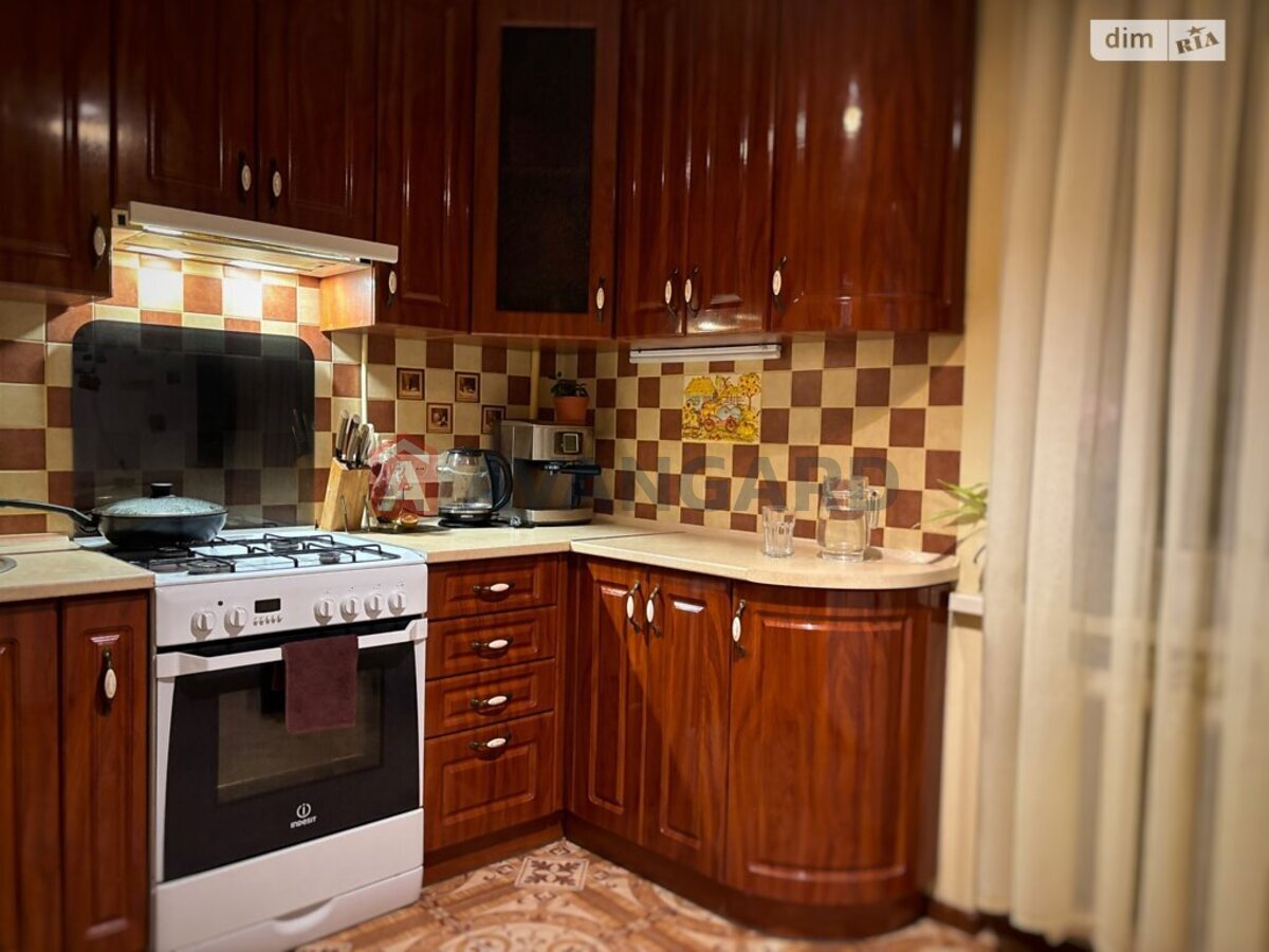 4 . , 73/-/9 . ., 6/9   5