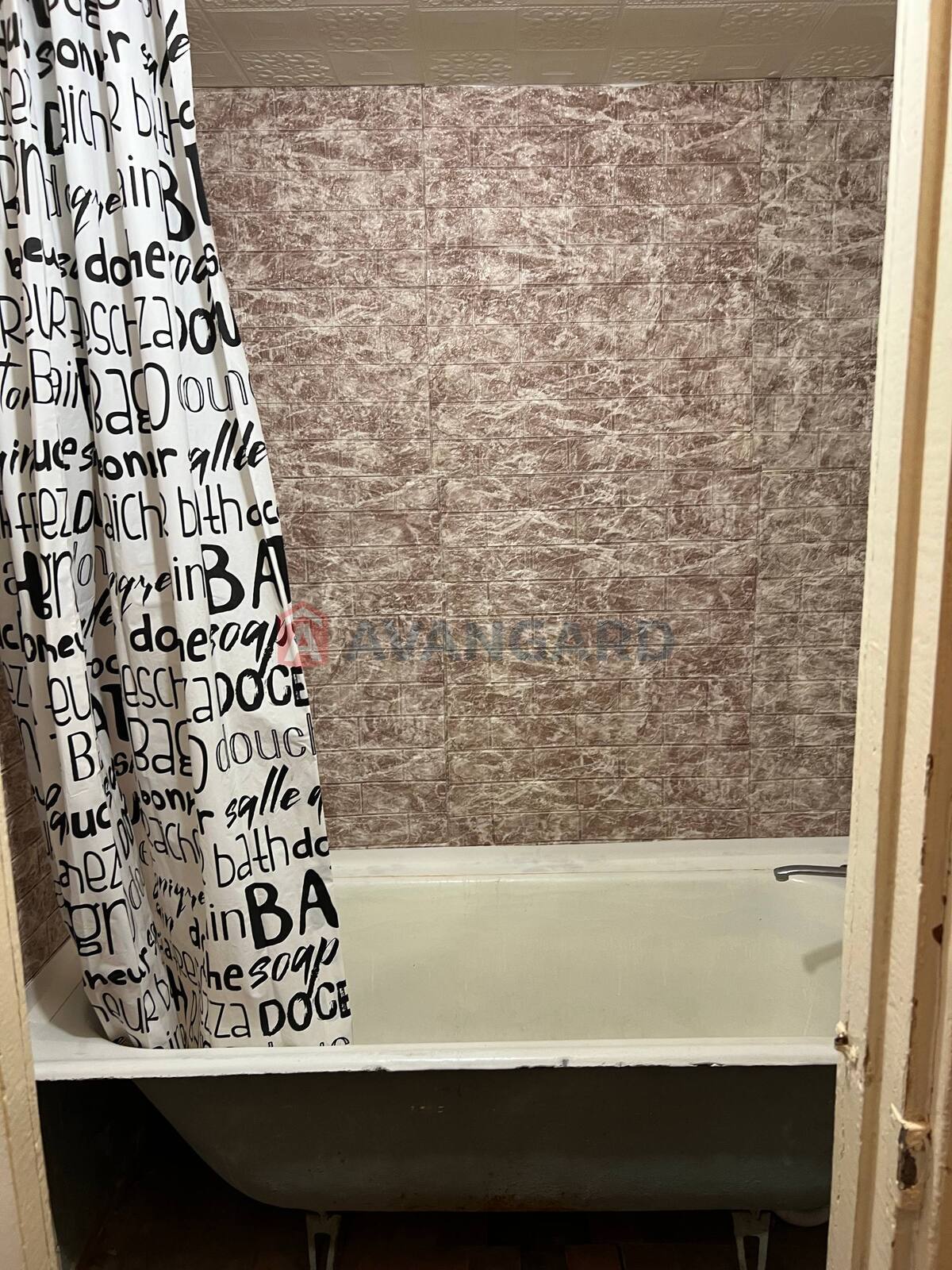 3 ����. ��������, 75/-/18 ��. �., 7/9 ���� ���� 8