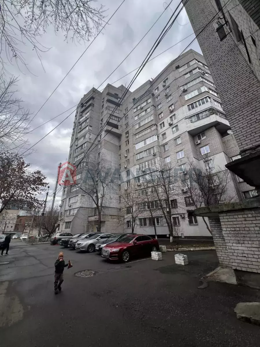 3 ����. ��������, 80/-/11 ��. �., 8/12 ���� ���� 3