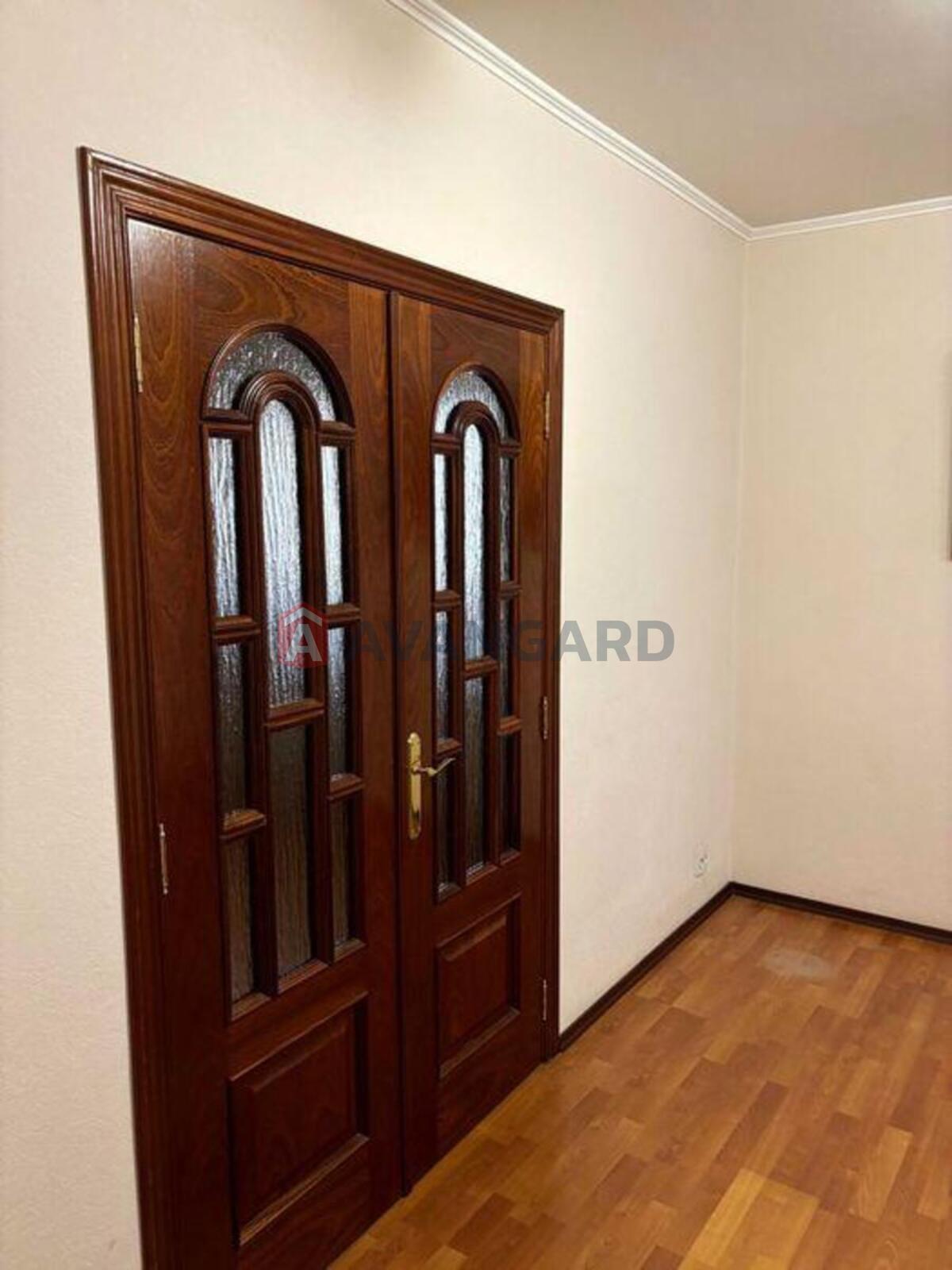 3 ��. ��������, 79/-/8 ��. �., 4/14 ������ ���� 18