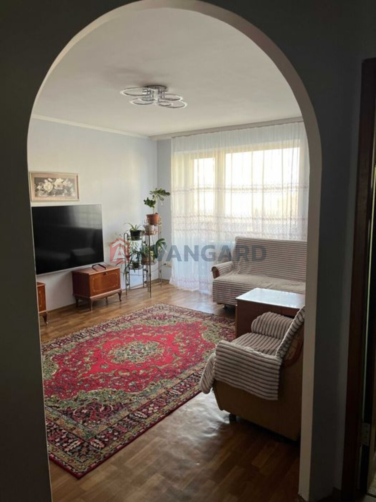 3 ����. ��������, 70/-/7 ��. �., 5/9 ���� ���� 4