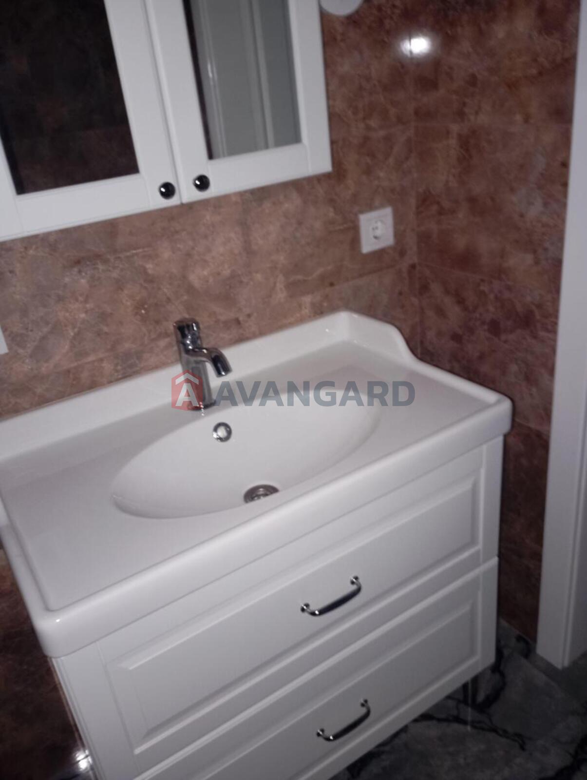 1 ��. ��������, 40/12/15 ��. �., 2/10 ������ ���� 6